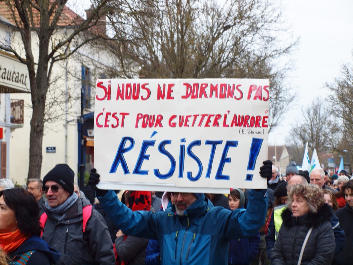 C'est la Grève: Stikes and Daily Living in France