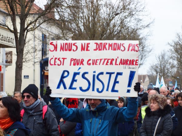 C'est la Grève: Stikes and Daily Living in France